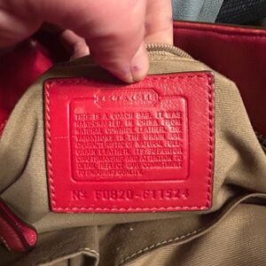 Coach RED Leather Gallery East West Tote Purse Turnlock Bag Vintage f0820-f11524